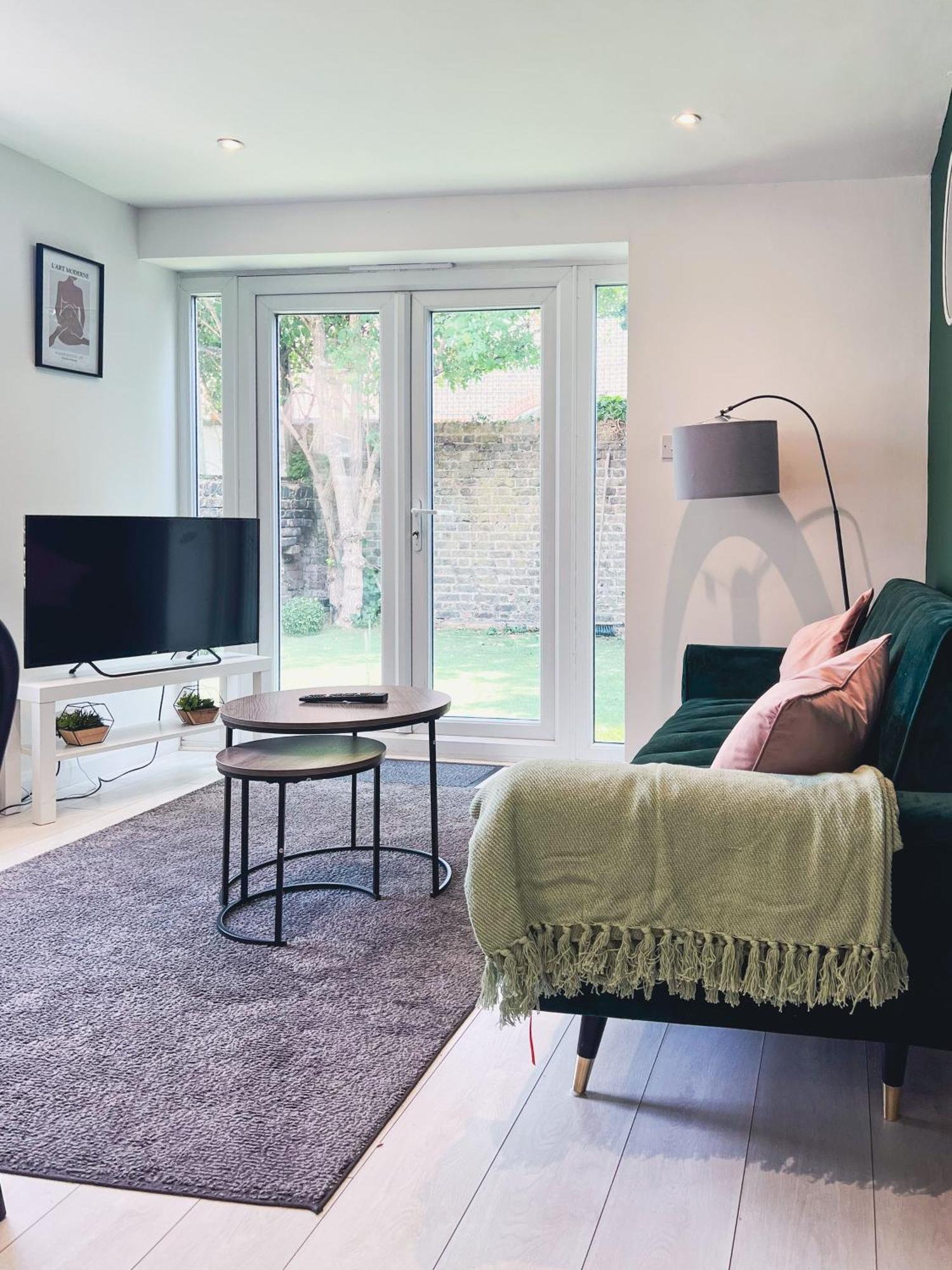Apartamento Chic, Flat, Modern 3 Bed, Sleeps 7